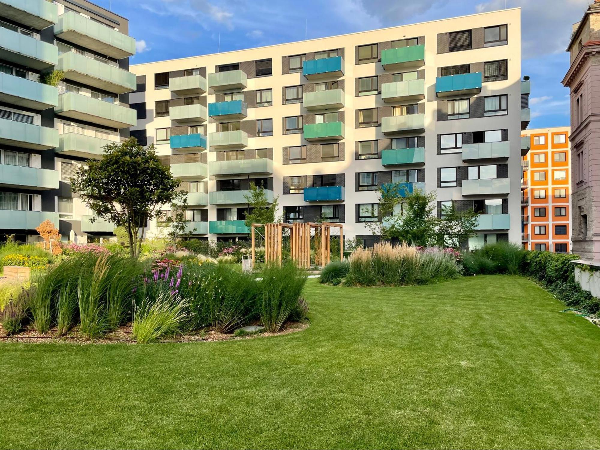 Central Stay Bratislava Exterior photo
